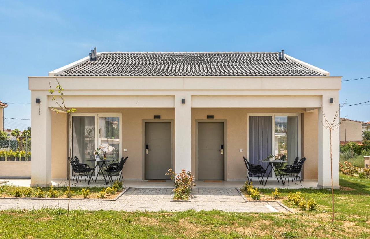 Bianco Mare Studios-Apartments Kalyves Polygyrou Экстерьер фото