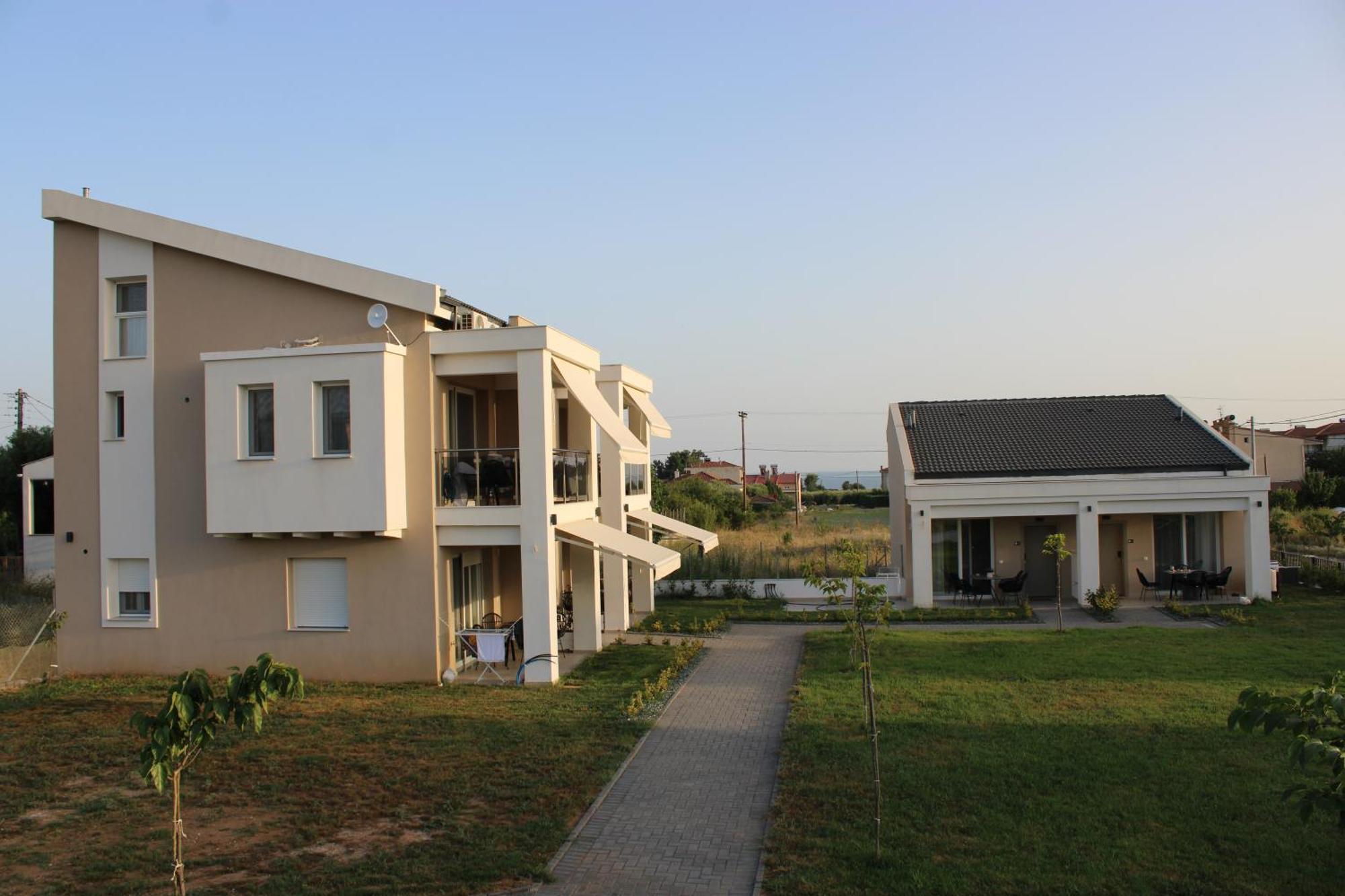 Bianco Mare Studios-Apartments Kalyves Polygyrou Экстерьер фото